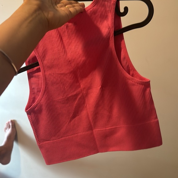 Garage crop top pink color as good as new - Picture 3 of 3